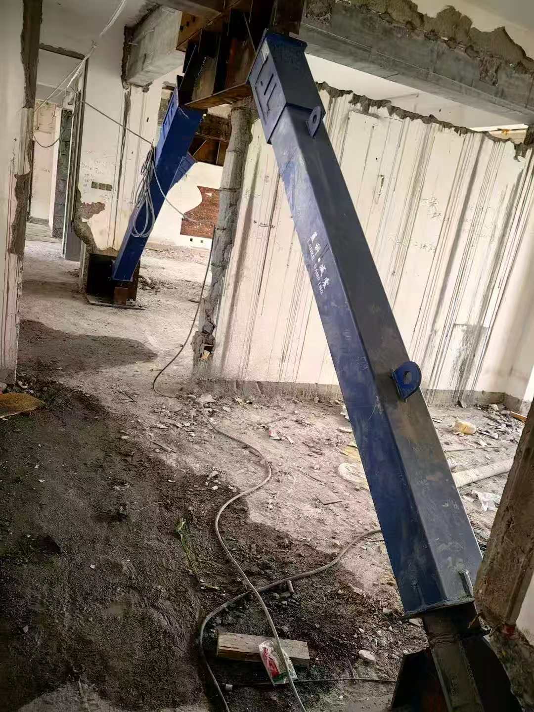邯郸柱子粘钢加固施工工艺